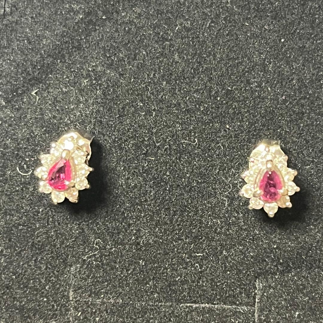 週末セール　ルビーティアドロップダイヤモンドピアス　鑑定カードつき