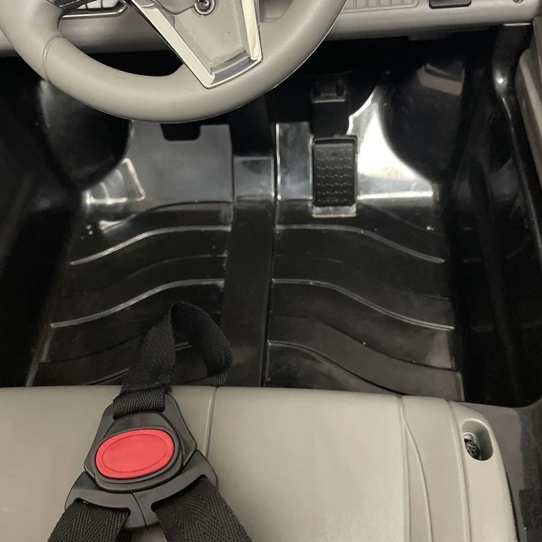 良品　乗用ラジコン レクサス（LEXUS）LC500 電動ラジコン　ウェディング