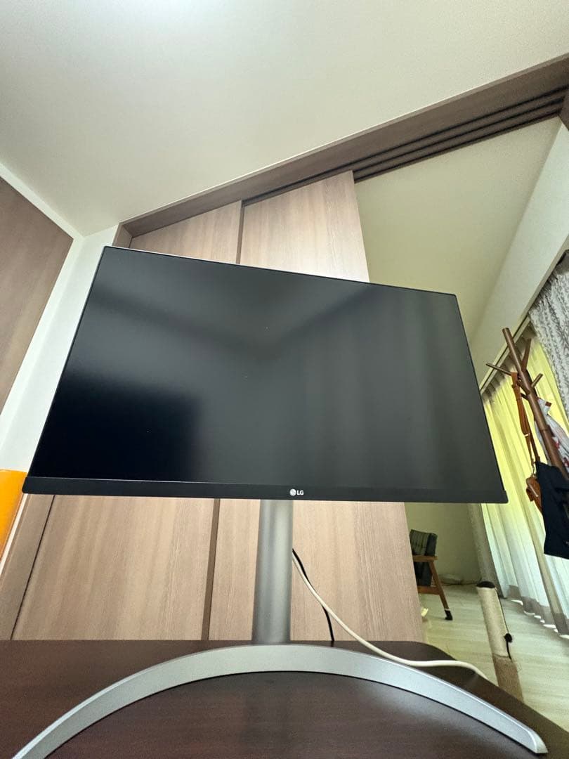 LG 27UP850-W / 27インチ / 4K / USB-C対応