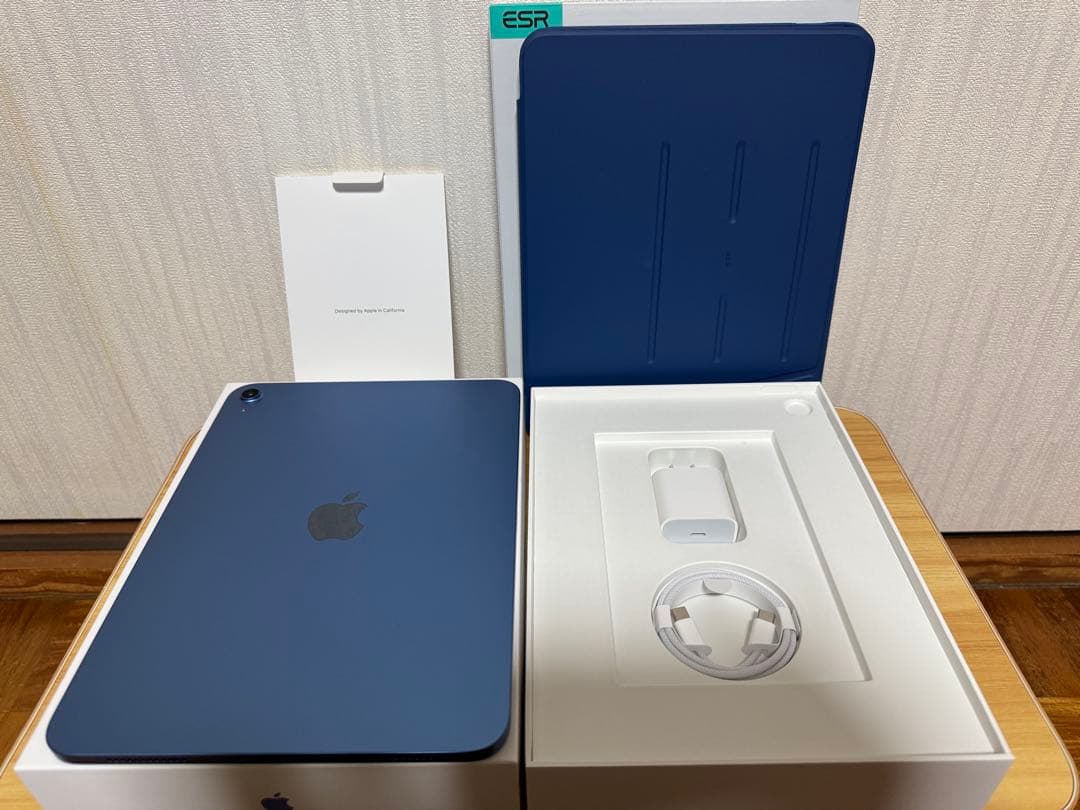 iPad 第11世代 A16 Wi-Fi 128GB ブルー ESRケース付き