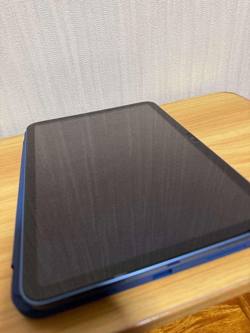 iPad 第11世代 A16 Wi-Fi 128GB ブルー ESRケース付き