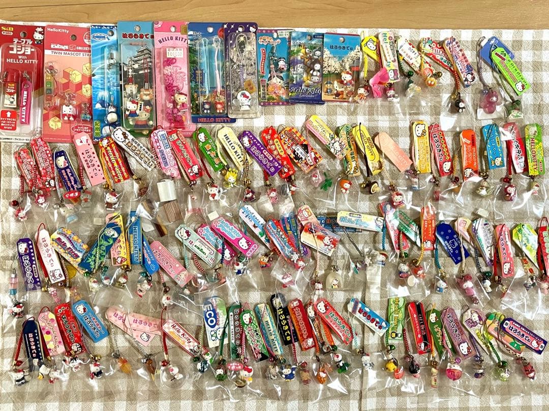 ハローキティ 根付 まとめ売り 90点！