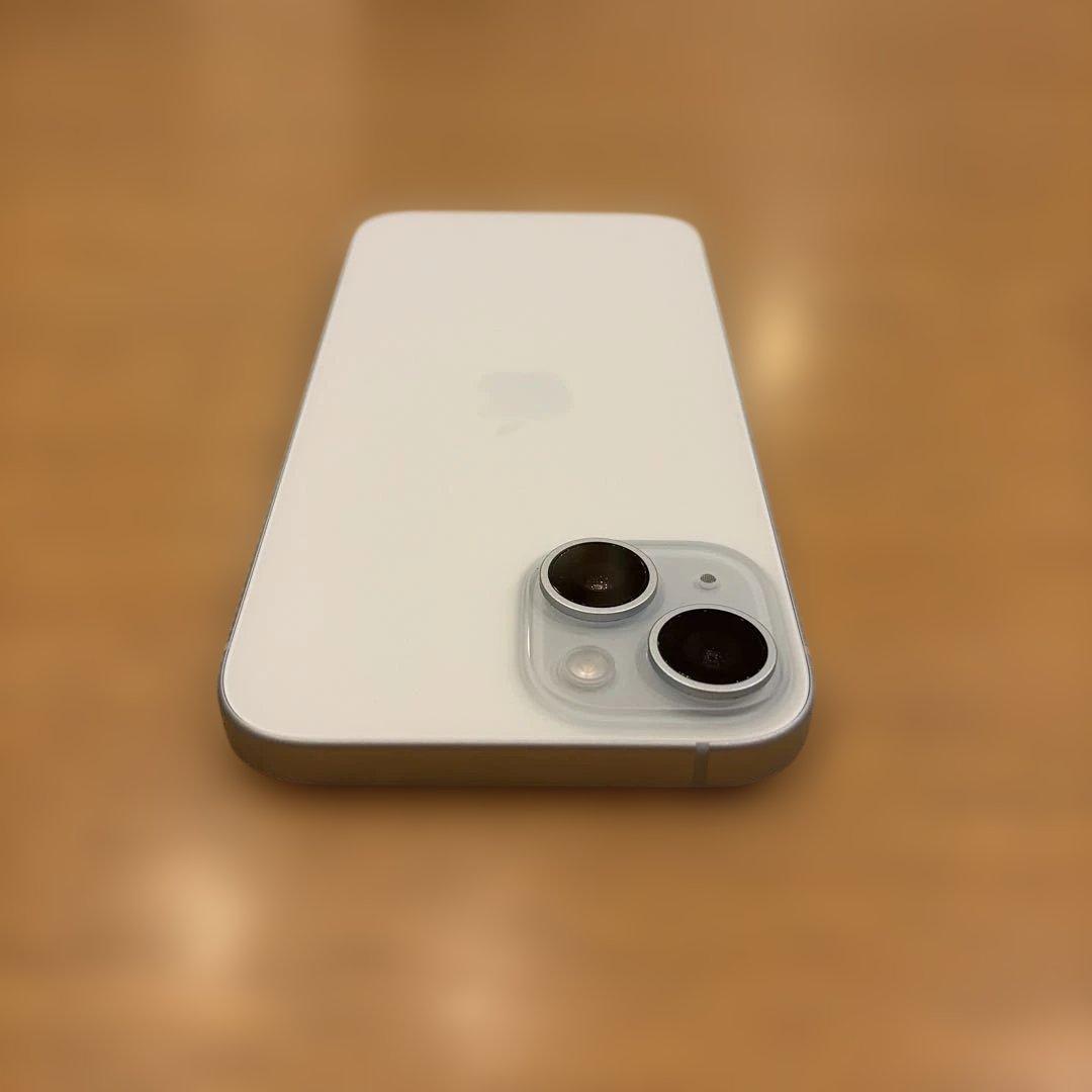 iPhone 15 128GBブルー 本体 ケーブル・フィルム・ケース付き！