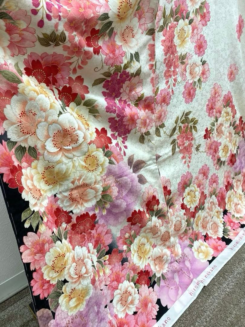 振袖 仮絵羽 ヒロミチナカノ 刺繍 金彩 紋意匠 正絹 未仕立て品 八掛付き