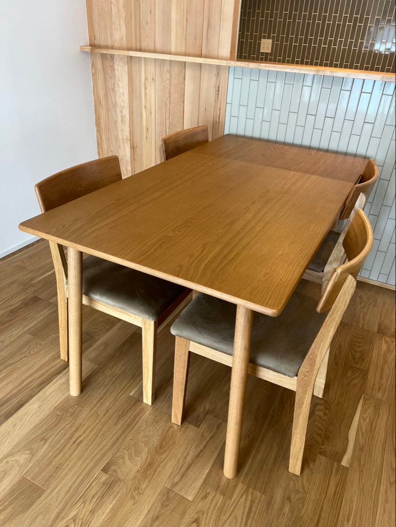 【4/23まで！直接引き取り希望】天然木ダイニングテーブル　イス4脚　セット