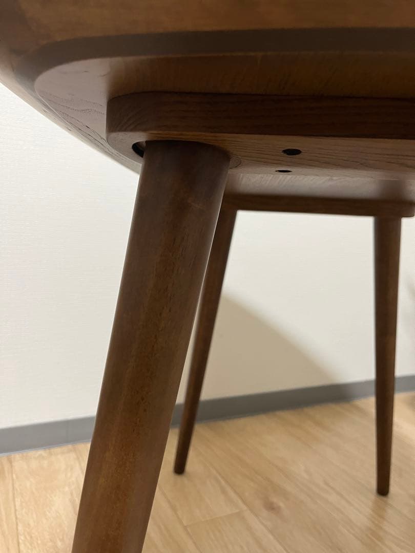 木製ブラウン長方形テーブル　ノーブランド