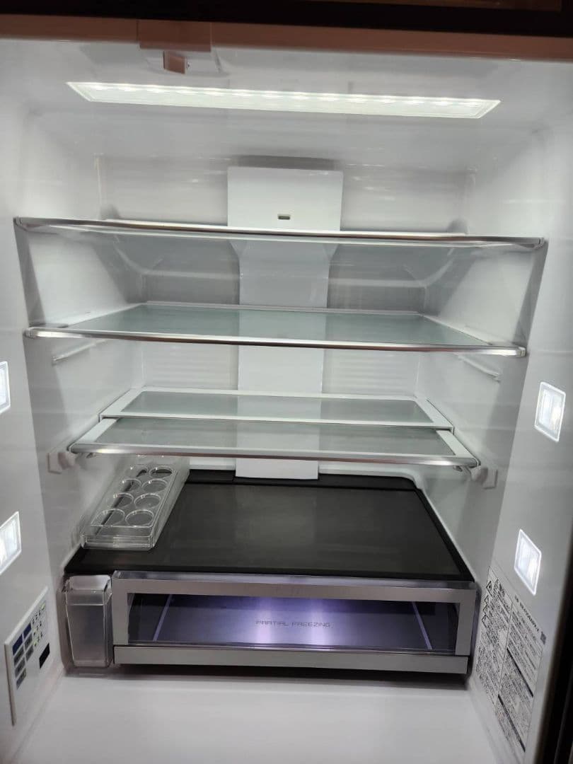 Panasonic NR-F554WPX-X　冷蔵庫　取扱説明書あり