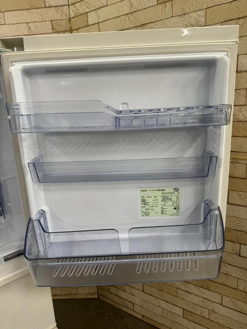 大阪送料無料★3か月保障付★冷蔵庫★2021年★AQR-SV24K(W)★R10
