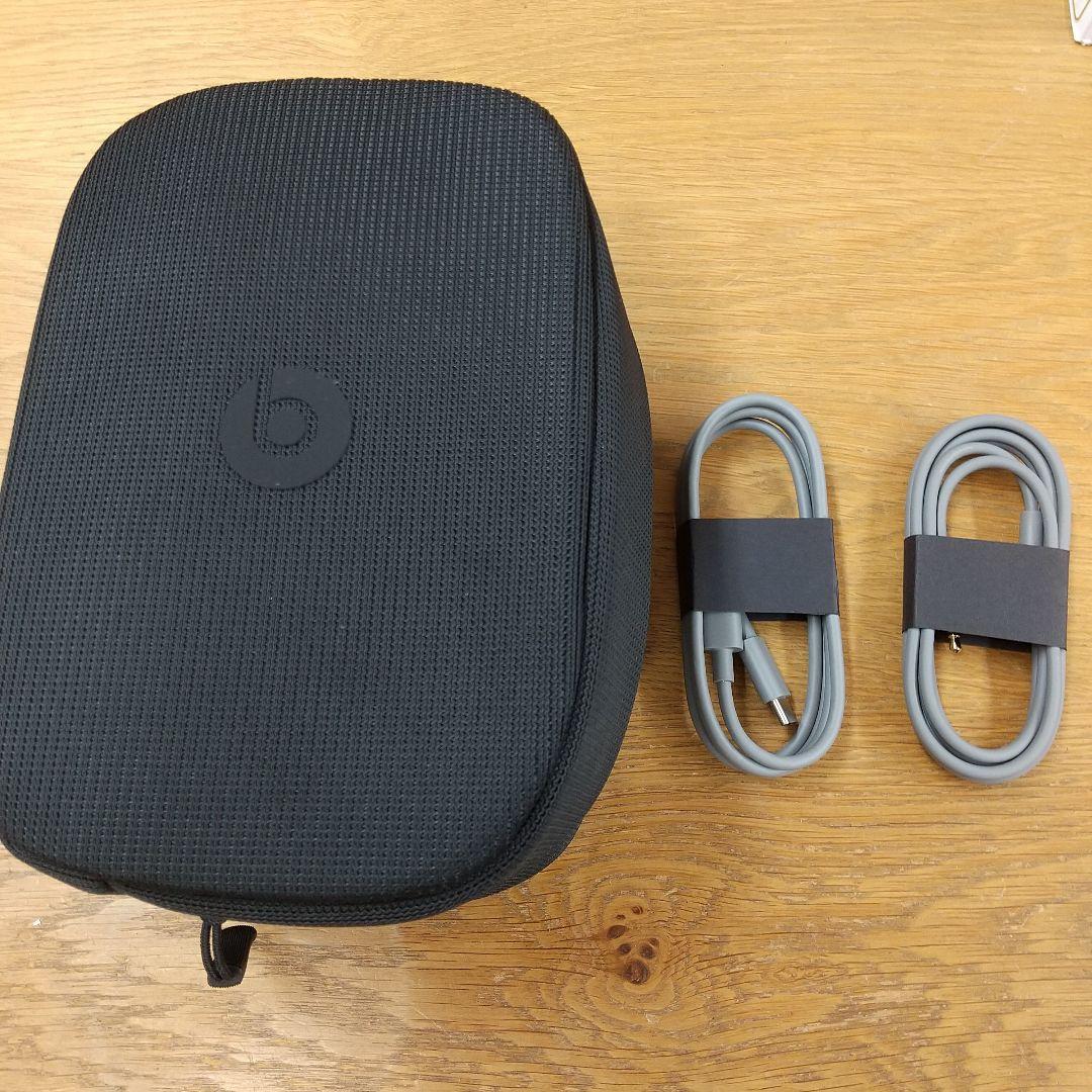 Beats Studio Pro サンドストーン