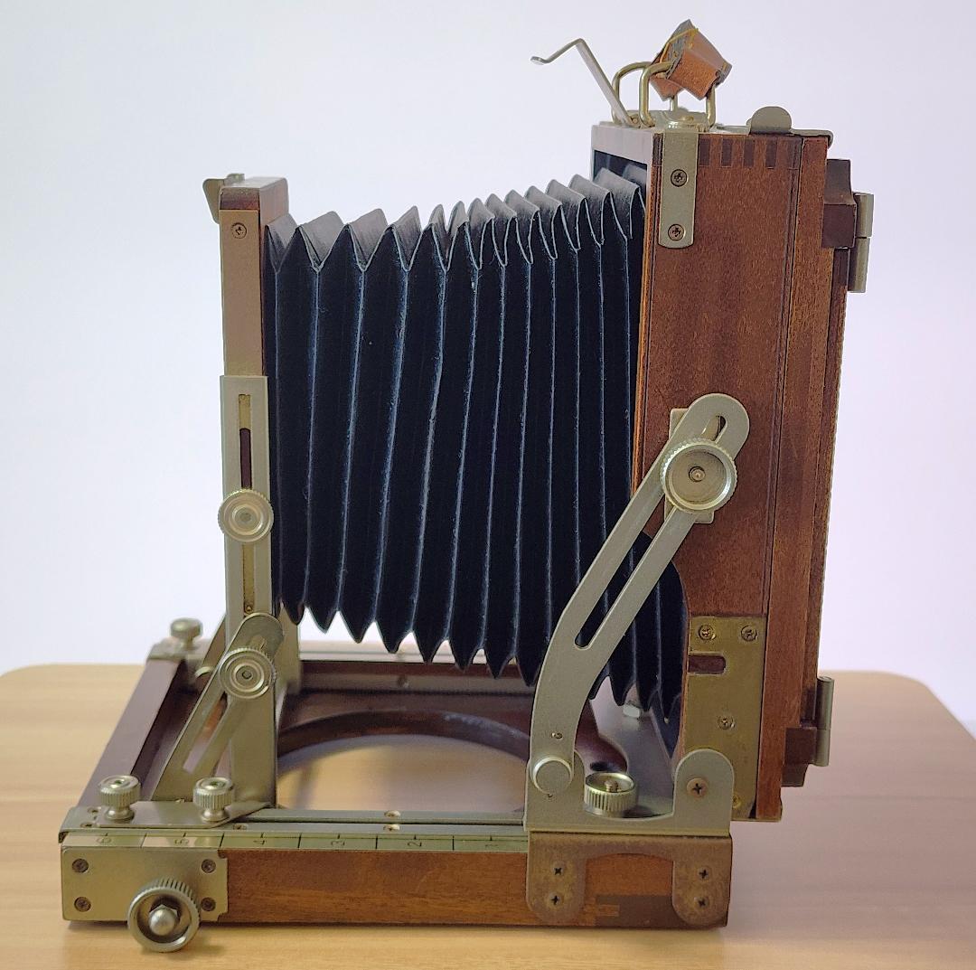 長岡4x5木製カメラ＋Nikkor-W 135mm F5.6＋フィルムホルダー