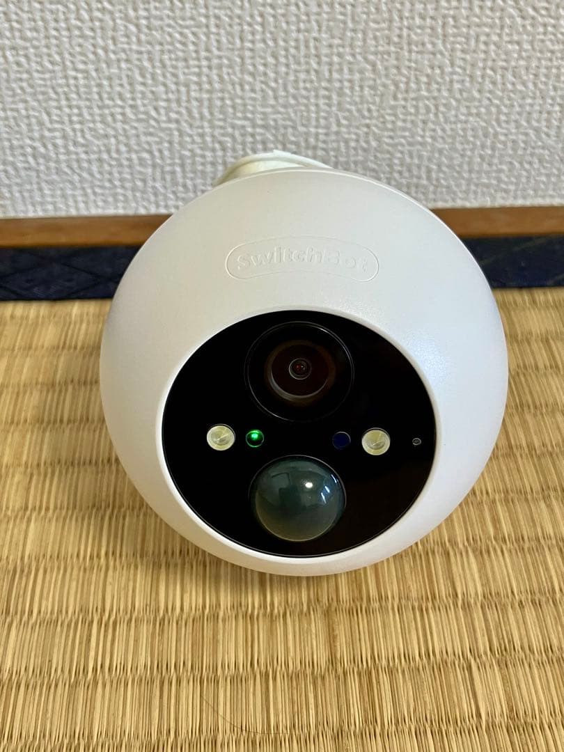 SwitchBot 屋外カメラ 3MP + ソーラーパネル