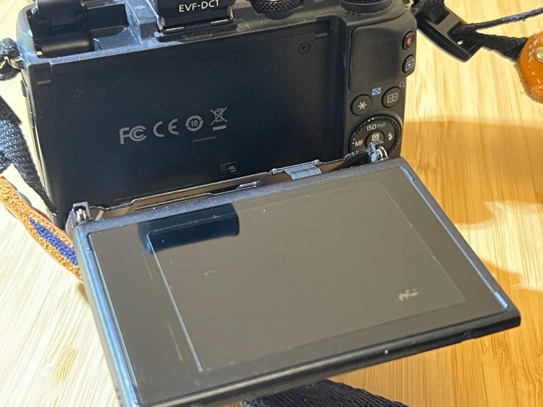 Canon EOS M3 ダブルレンズ、超広角レンズ、電子ビューファインダー付き