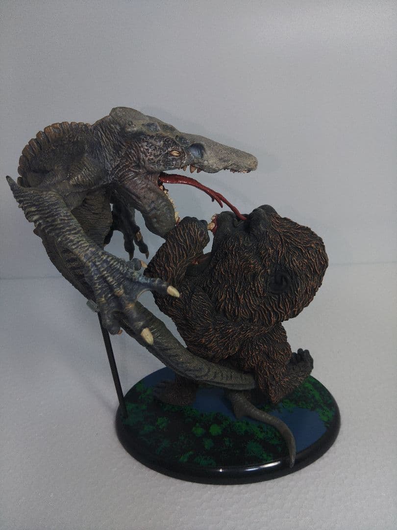 デフォリアル　 キングコング：髑髏島の巨神 コング vs. スカルクローラー