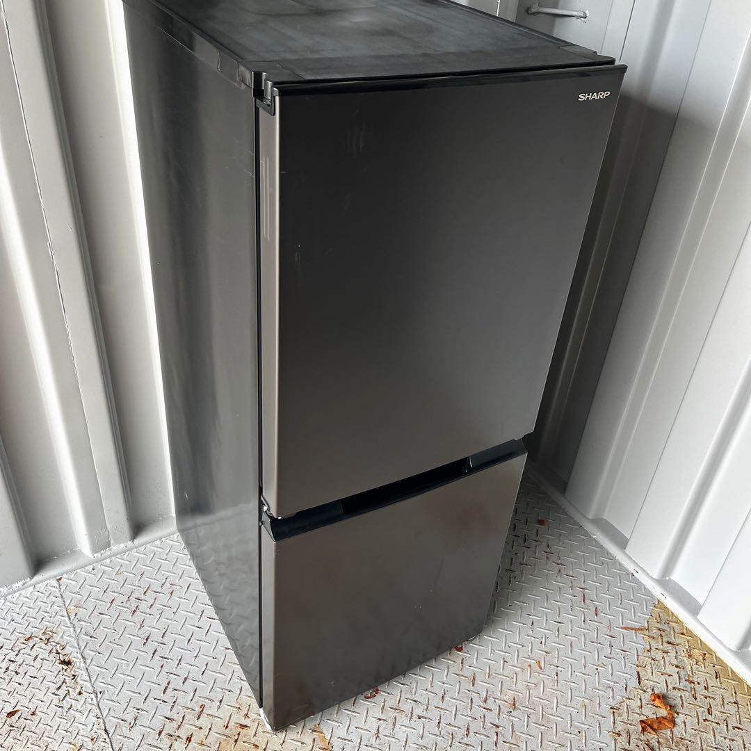207取付無料！高性能SHARP 2022年製 スタイリッシュブラック冷蔵庫