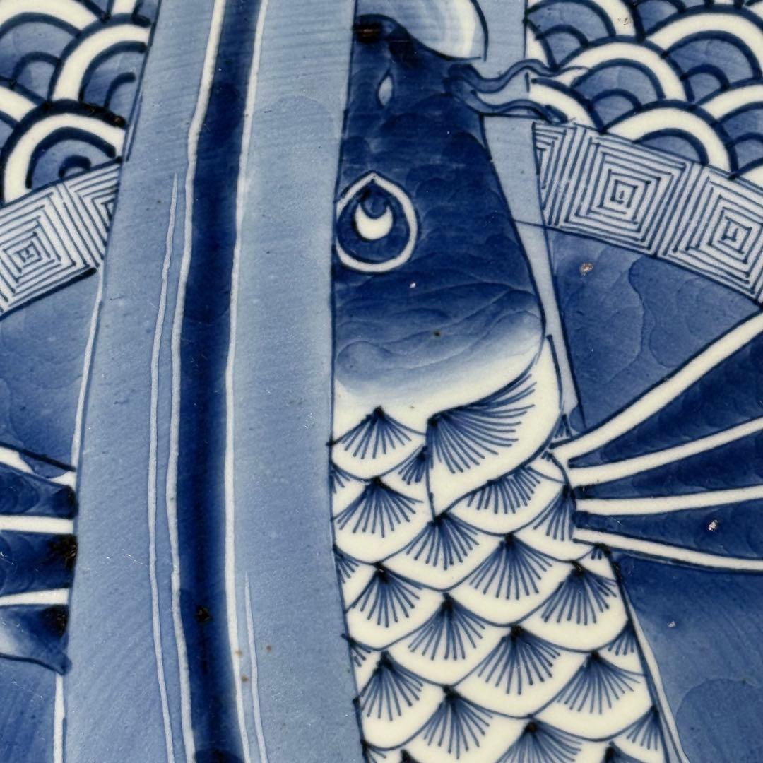 古伊万里　染付　鯉の滝登り図大皿　登竜門　42.2cm　変形字「乾」　江戸後期