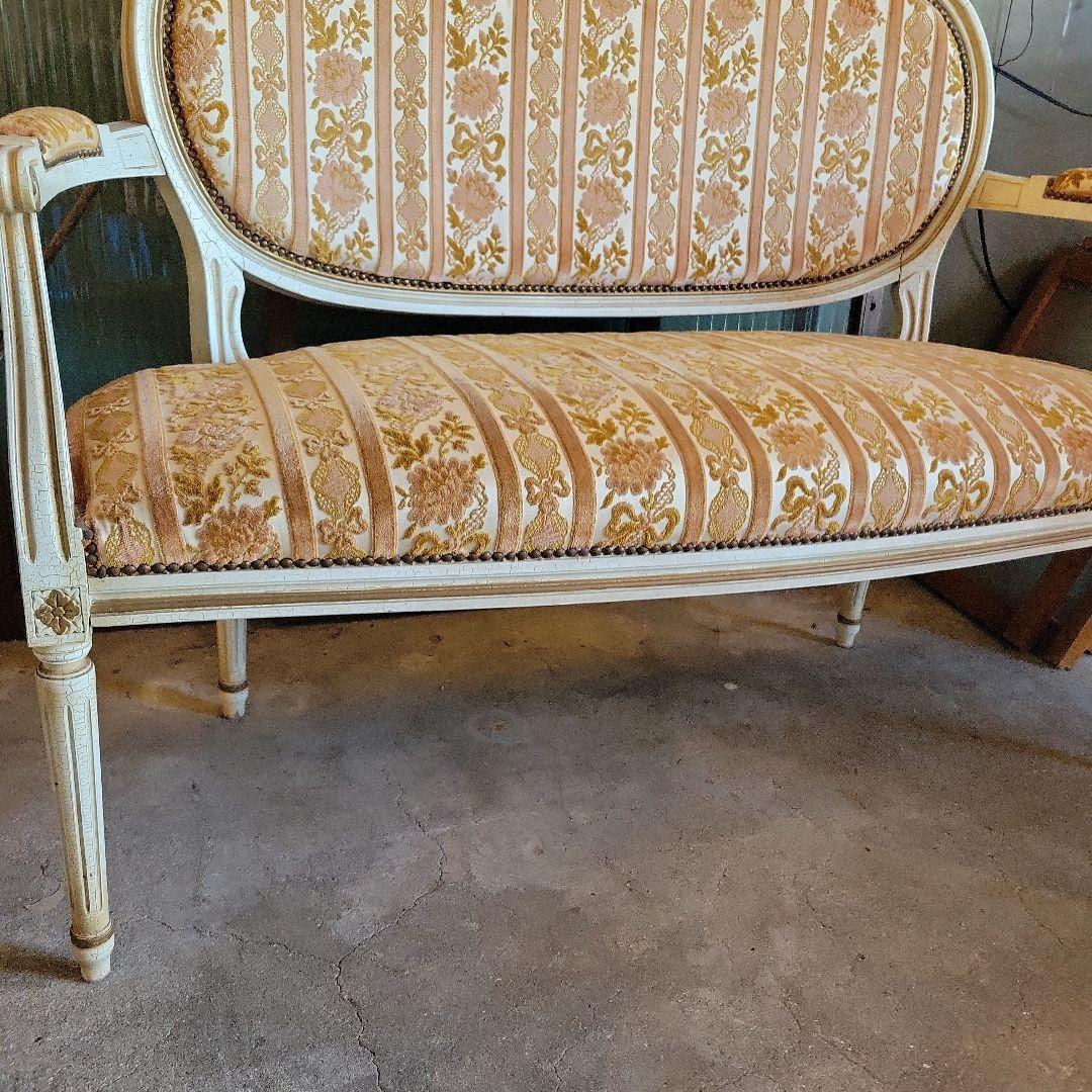 送料込み　アンティーク　フレンチスタイル ソファ ベージュ・ゴールド系