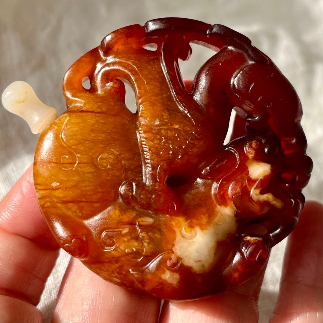 和田玉 赤玉 鼻煙壺 嗅ぎタバコケース 古玉 手彫 彫刻 神獣 軟玉 ネフライト