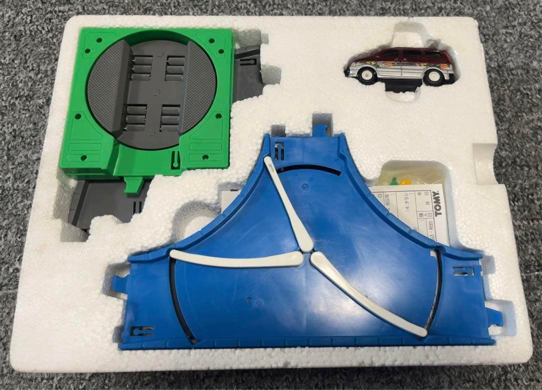 【新品未使用品】モータートミカ　トミカプラレールワールド　Uターンどうろセット