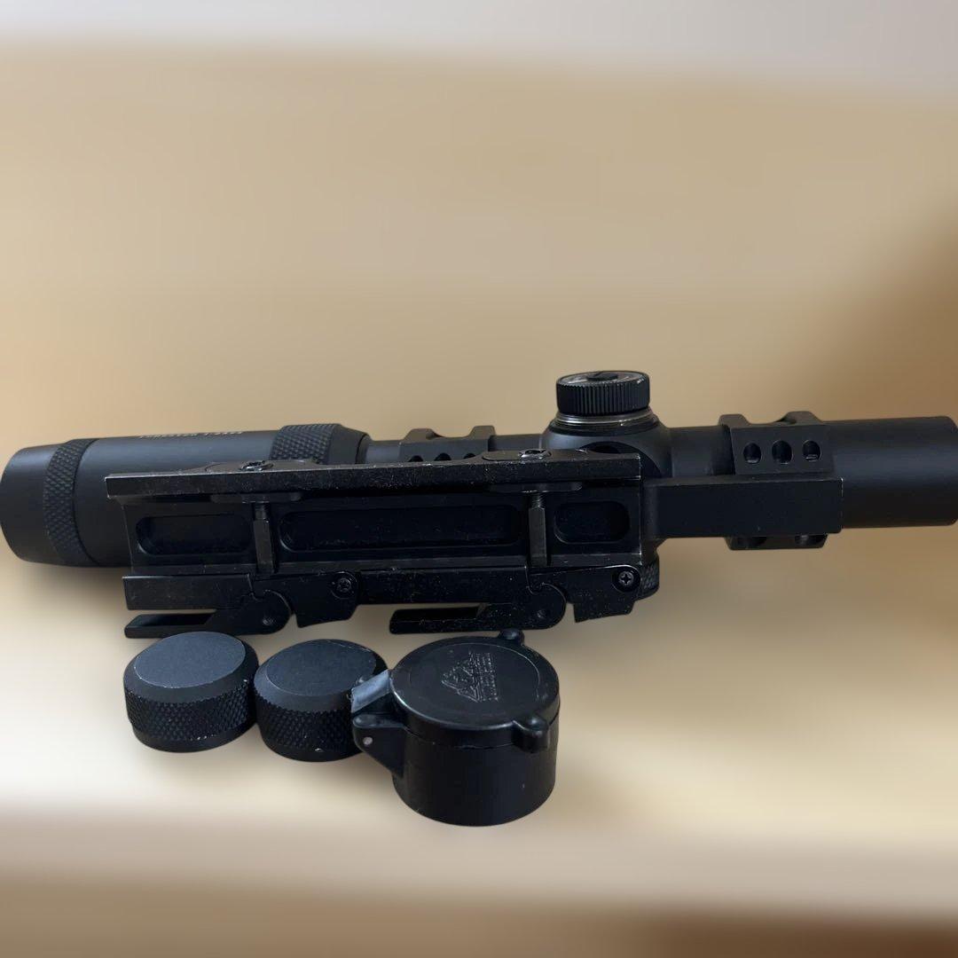 vector optics forester 1-5×24 スコープ　マウント付