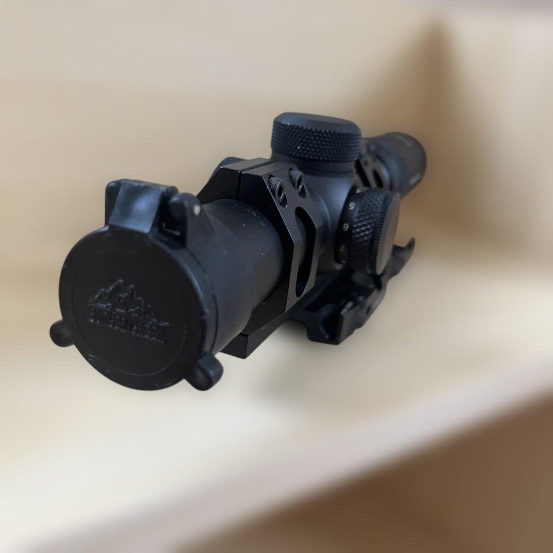 vector optics forester 1-5×24 スコープ　マウント付