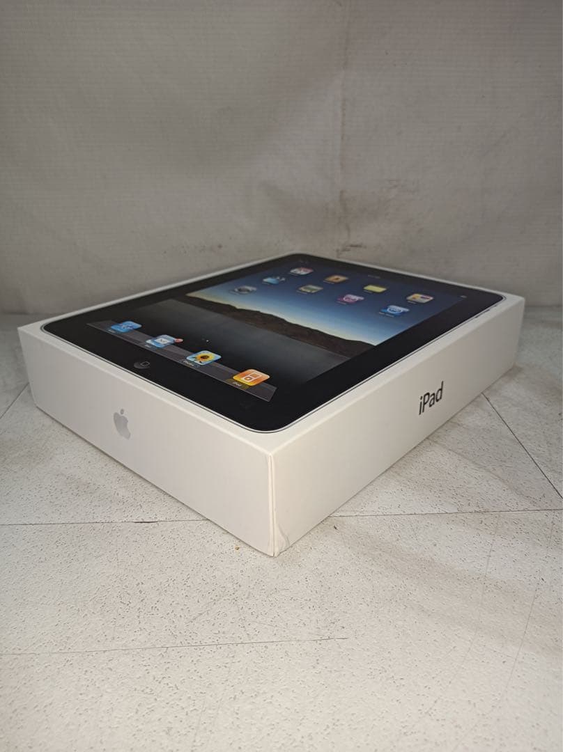 八6337【未使用品】Apple iPad 第1世代　32GB A1219