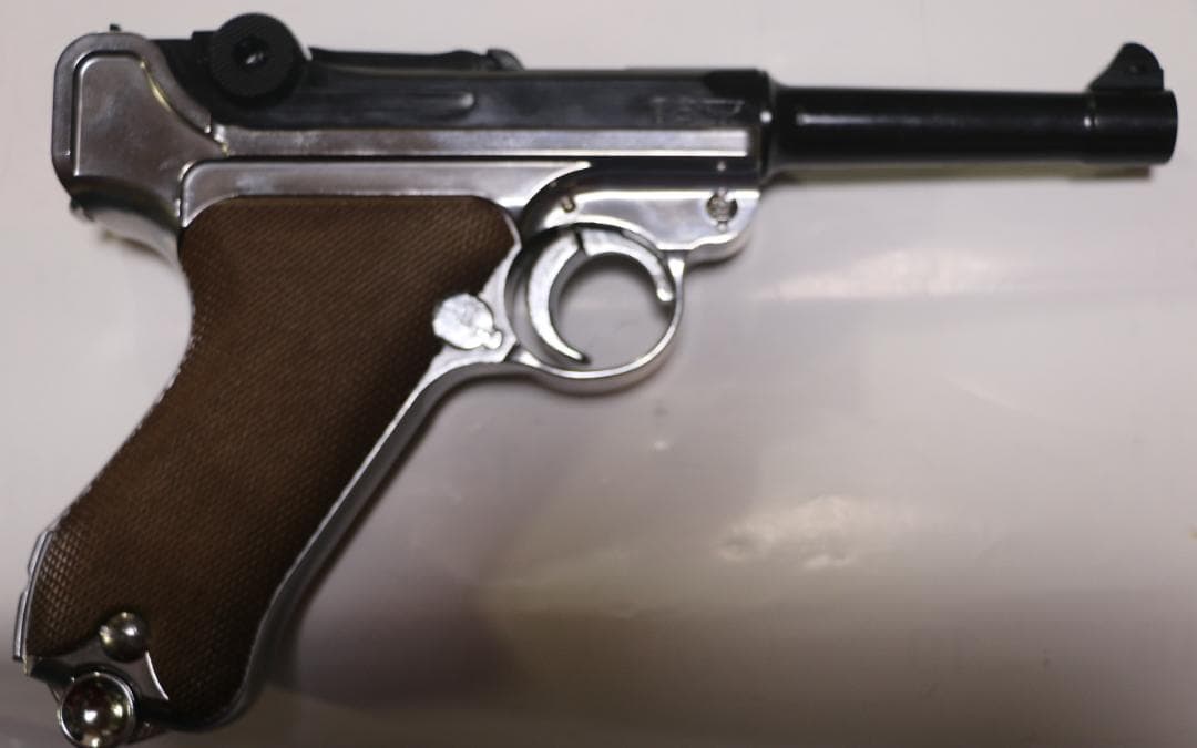 MGC製ABS樹脂モデルガン ルガー Ｐ－０８フレームシルバー　　SPG合法品