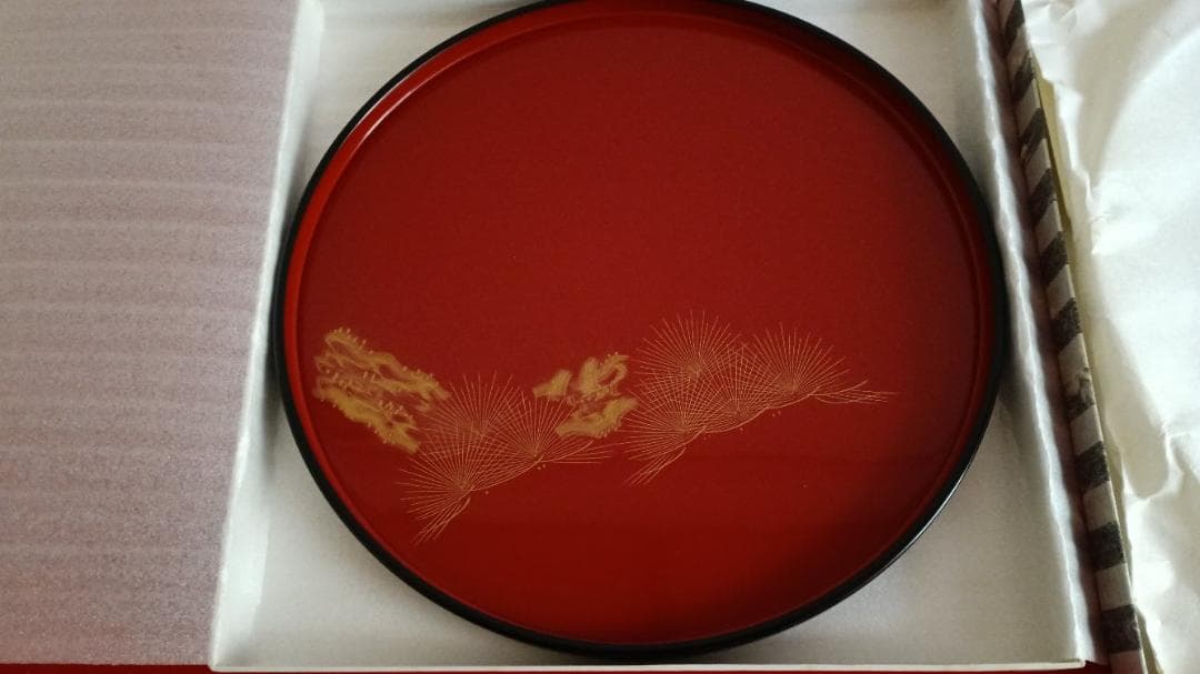 【真珠の輝き伝統工芸品！】 輪島塗 木製 本漆 格調高い新品丸盆