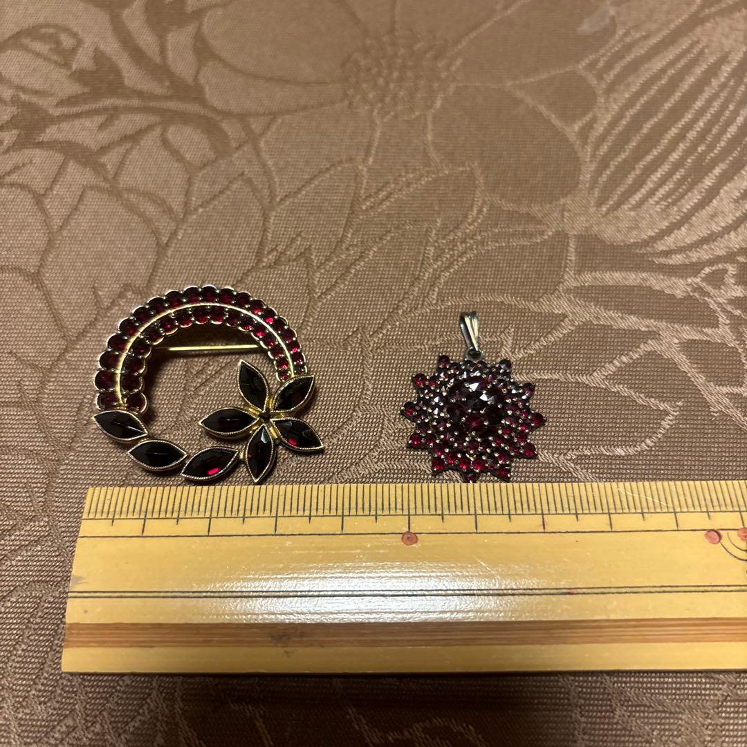 ガーネットブローチ＆ペンダントトップセット