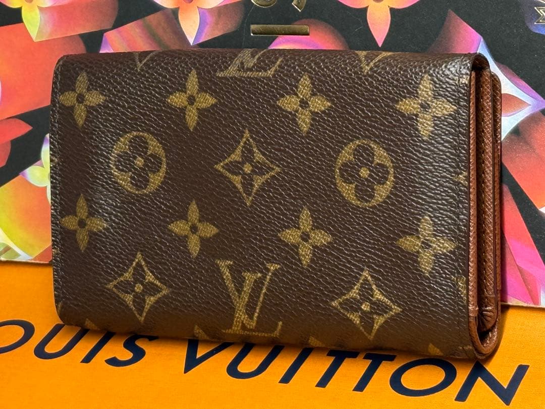 美品！ルイヴィトン　ポルトモネ・ビエ・トレゾール　L字形二つ折り財布