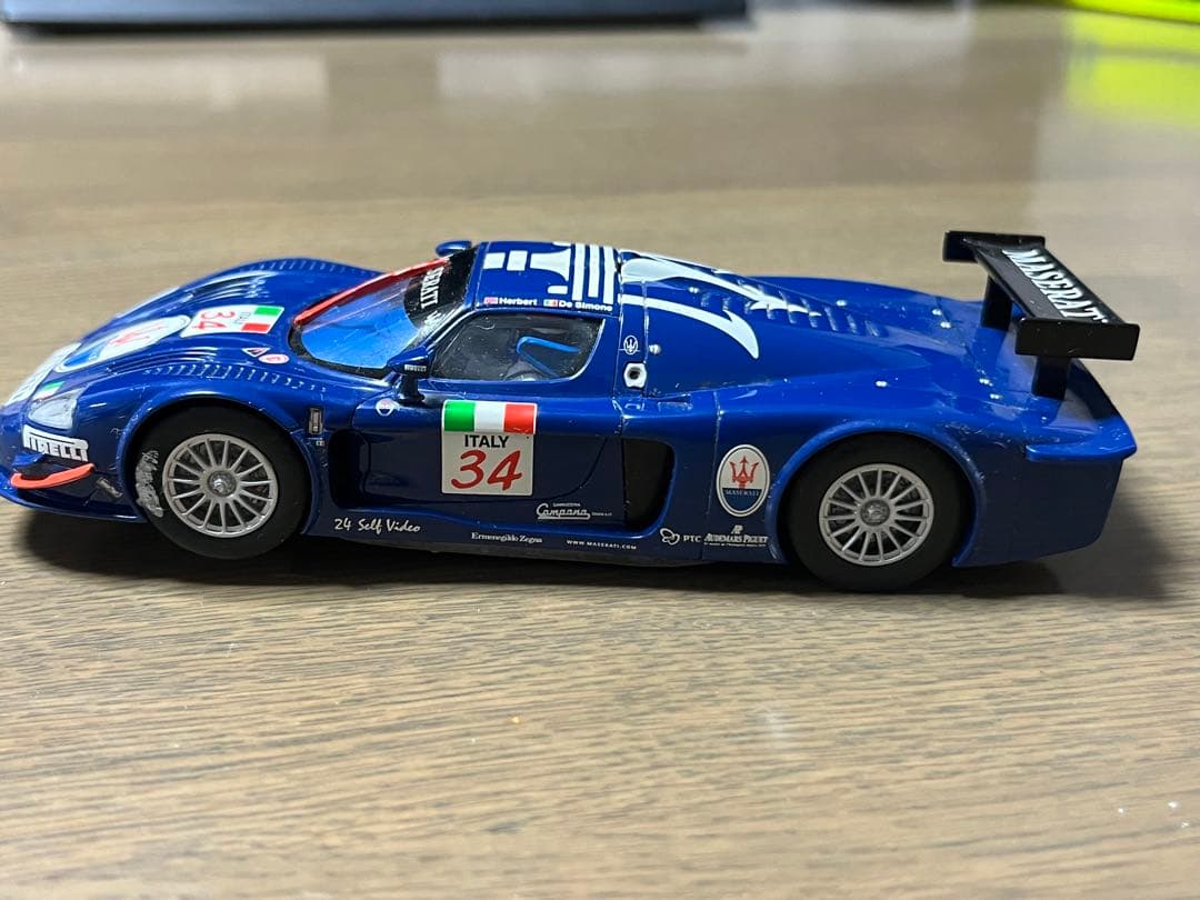 マセラティ MC12 FIA GT Imola 2004 スロットカー