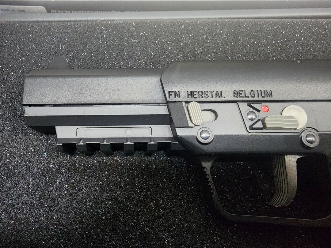 マルシン57 CO2ハンドガン