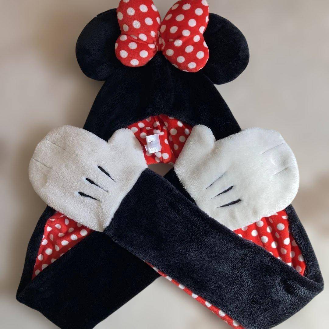 y*a様 ディズニー　マフラーキャップ　ミニー