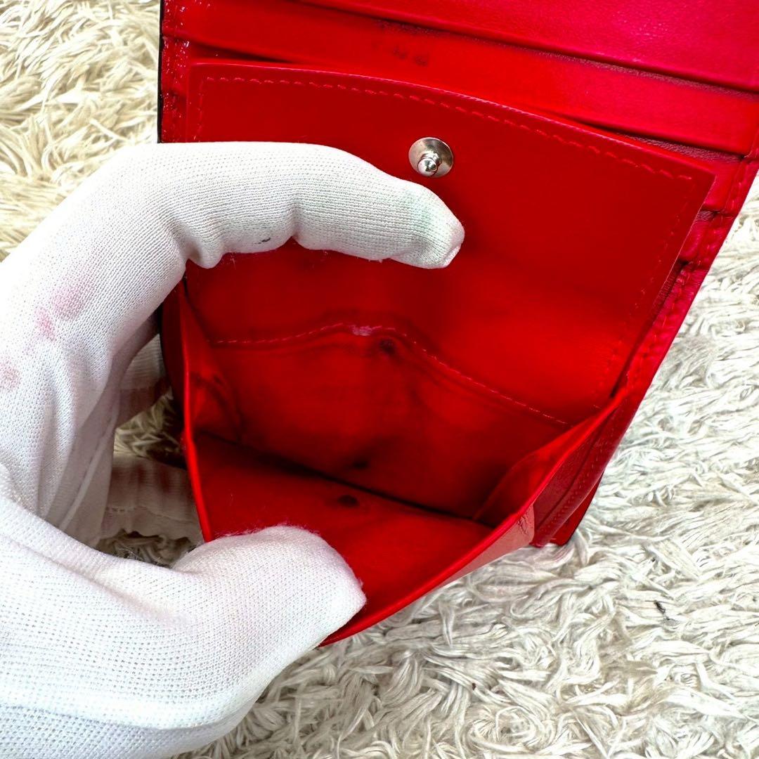 【美品】クリスチャンルブタン 二つ折り財布 シルバー スタッズ ユニセックス