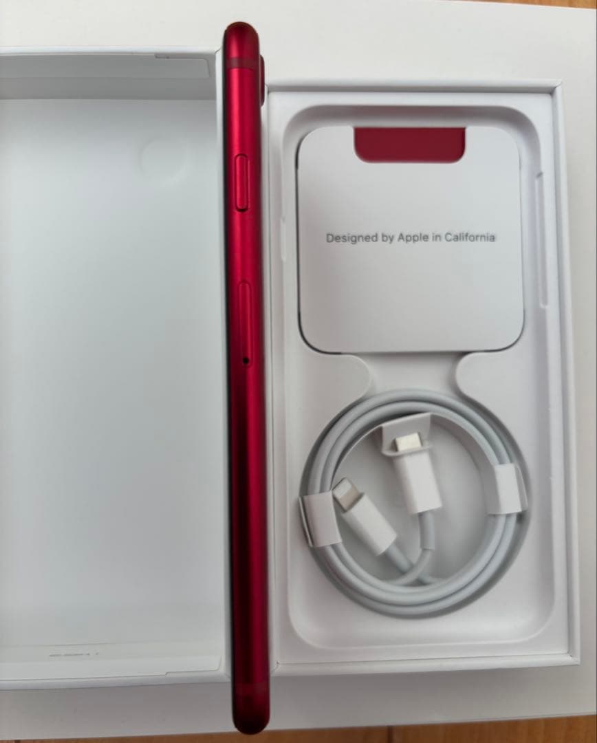 Apple iPhone SE (第3世代) レッド 64GB