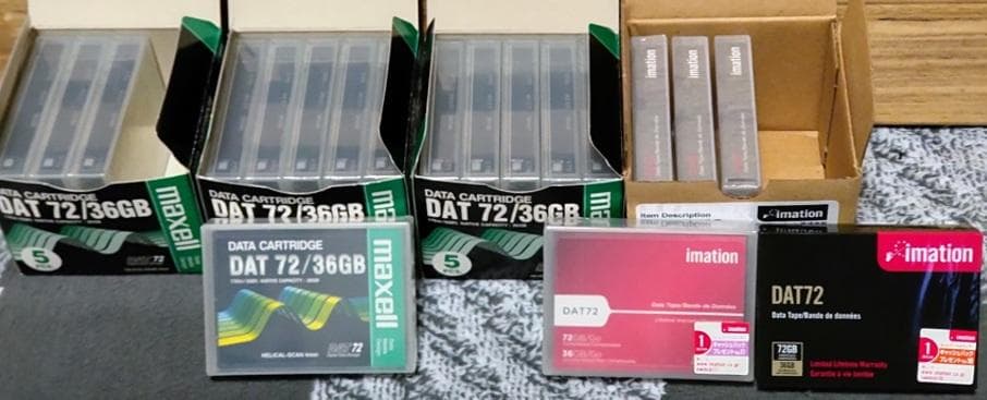 DAT 72/36GBカートリッジとDDSクリーニングカートリッジのセット