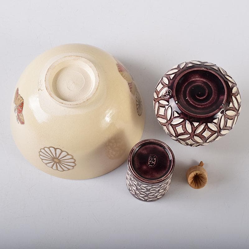 りんしゃん　輪島塗　岡山玉鳳雪月花蒔絵茶箱茶碗棗一式　共箱　U　R8427