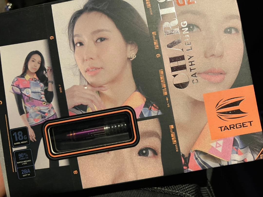 Cathy Leung 18g ダーツセット