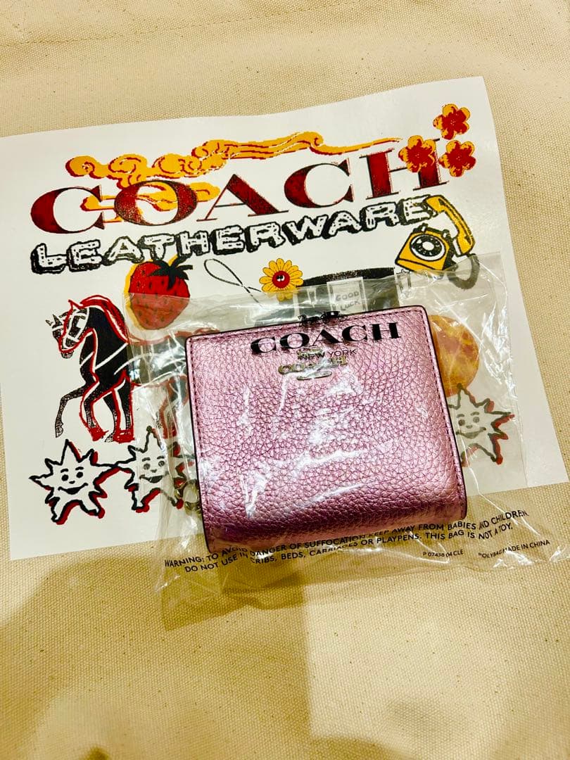 新品　COACH ピンク 二つ折り財布　福袋 2026