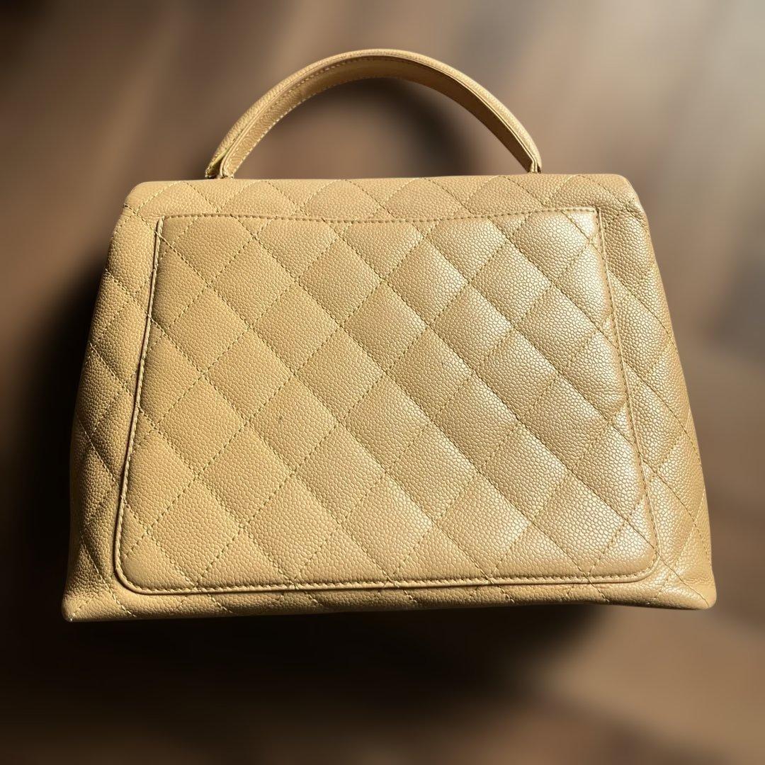 Chanel ベージュ キルティング ハンドバッグ