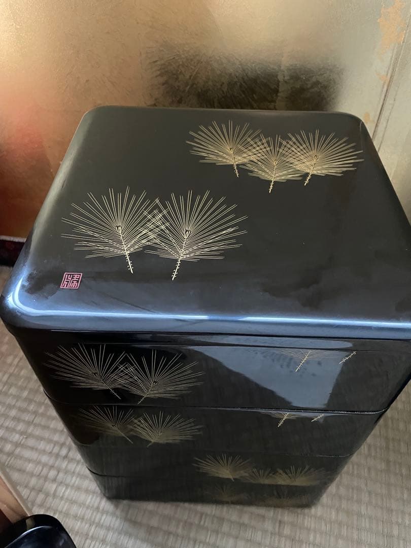 福久勝利 (造) 輪島塗 沈金　三段重 共箱 茶道具 会席 漆芸 木工芸