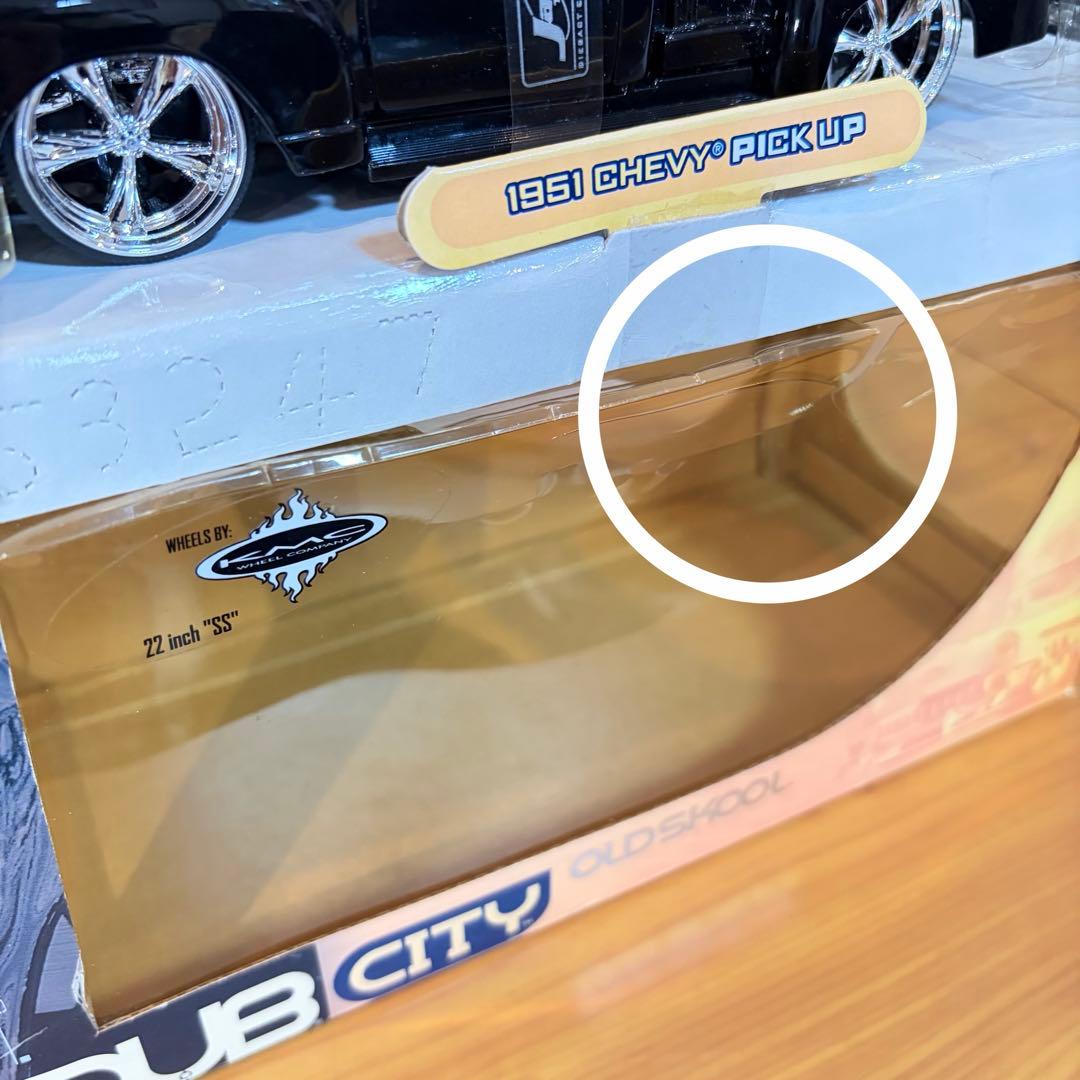 Jada Toys DUB CITY OLDSKOOL 1/24 車 ミニカー