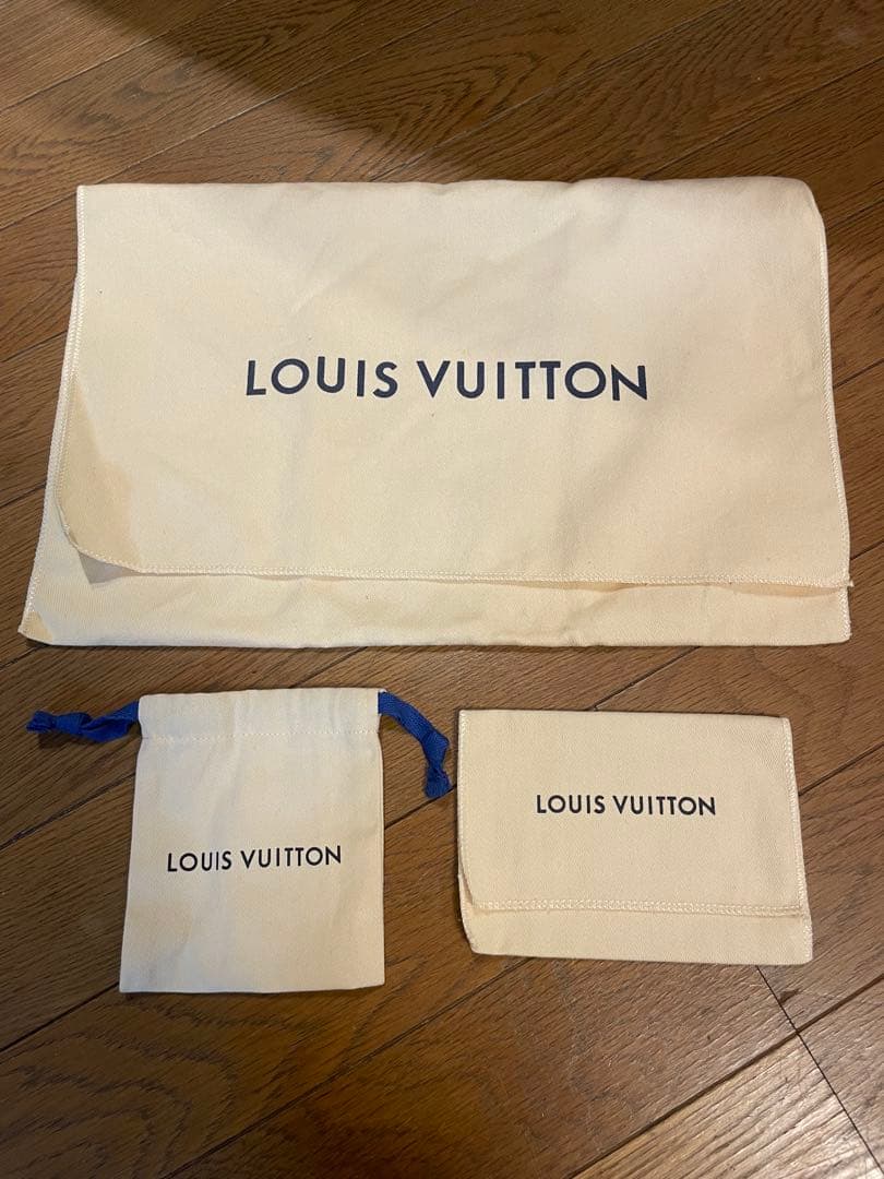 ルイヴィトン　紙袋　空き箱
