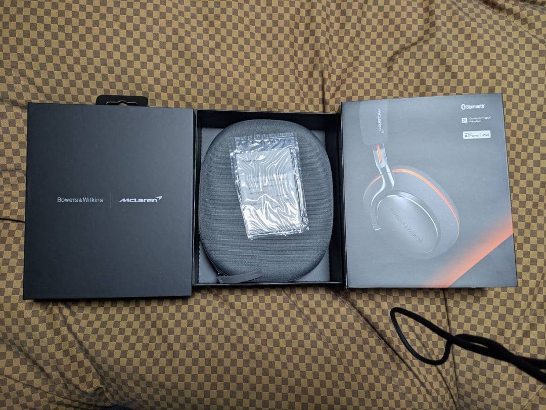 杉*男様 Bowers & Wilkins b&w px8 McLaren Ed