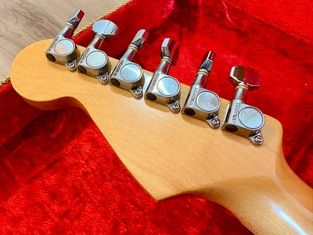 F*様 U*u様 【ネック良材 / CS Fat ’50s 搭載】Fender