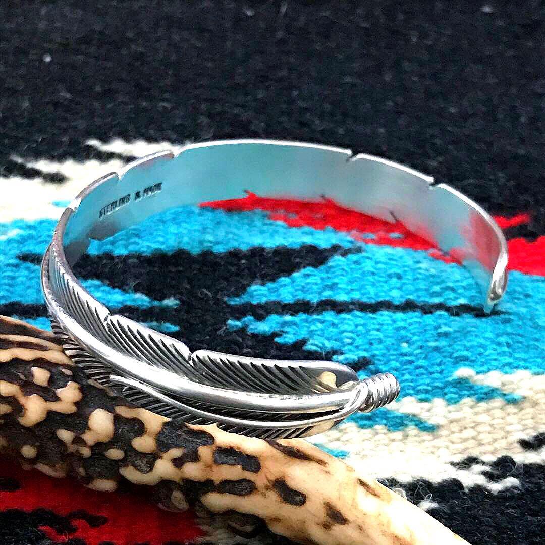 ☆ハル☆ ハーヴィーメイス　　　フェザー　シルバーバングル