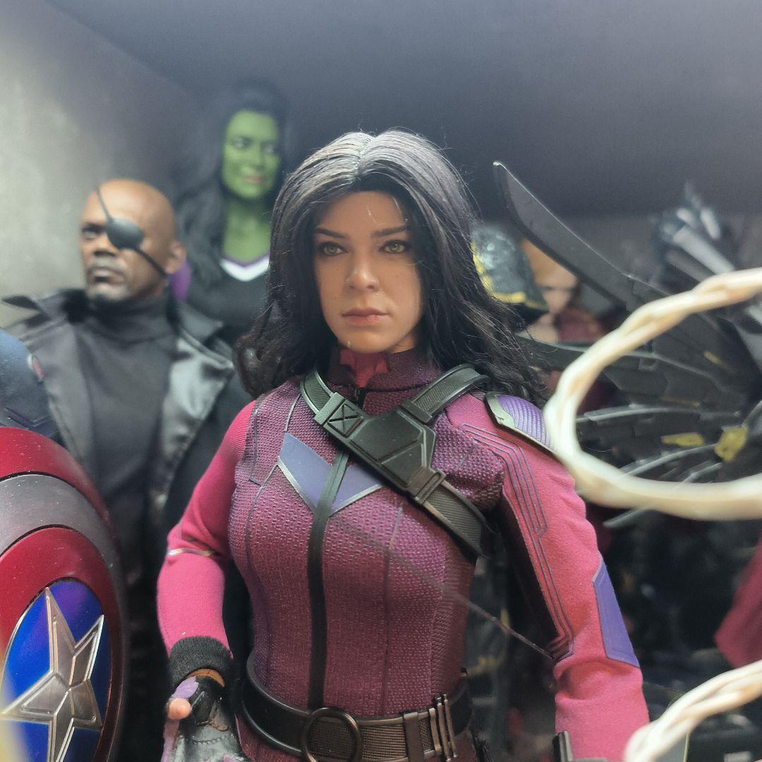 ホットトイズ　ホークアイ　ケイトビショップ　カスタマイズ品