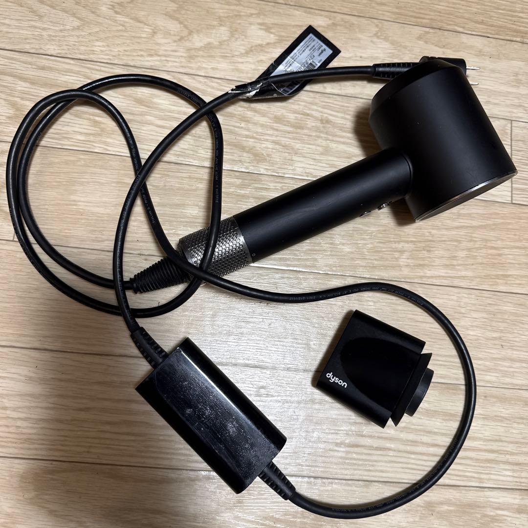 Dyson ヘアドライヤー HD08 黒