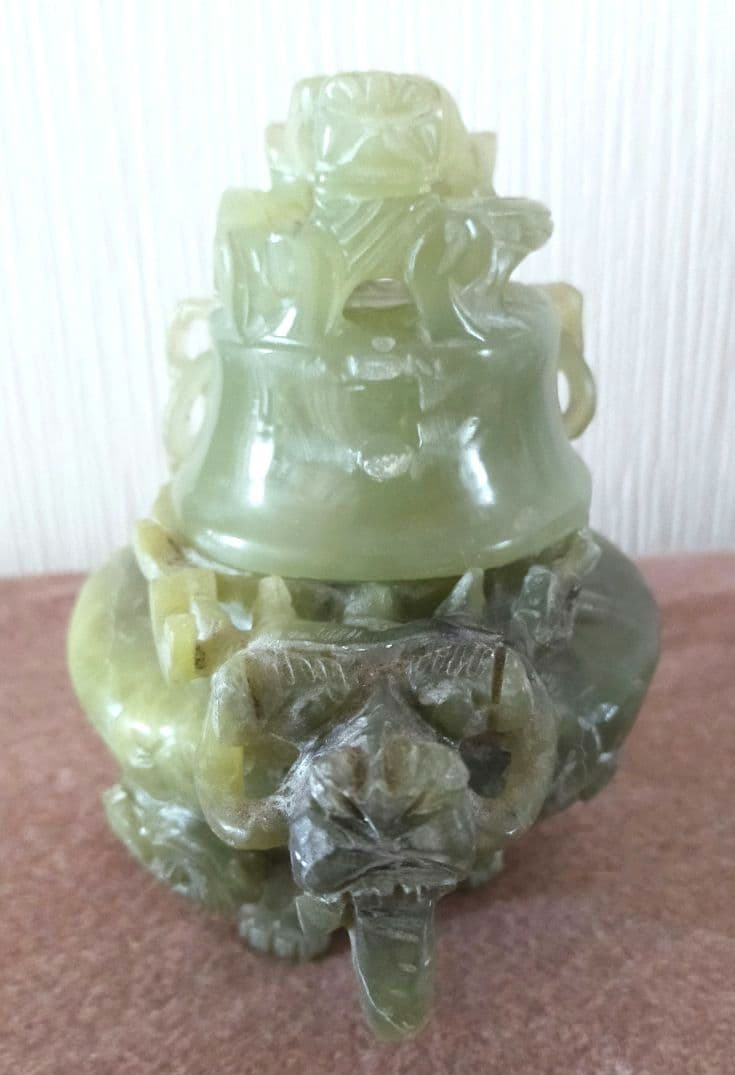 翡翠　天然石　三足　龍耳付き　龍神　風水　香炉　中国伝統美術彫刻　わけ有り