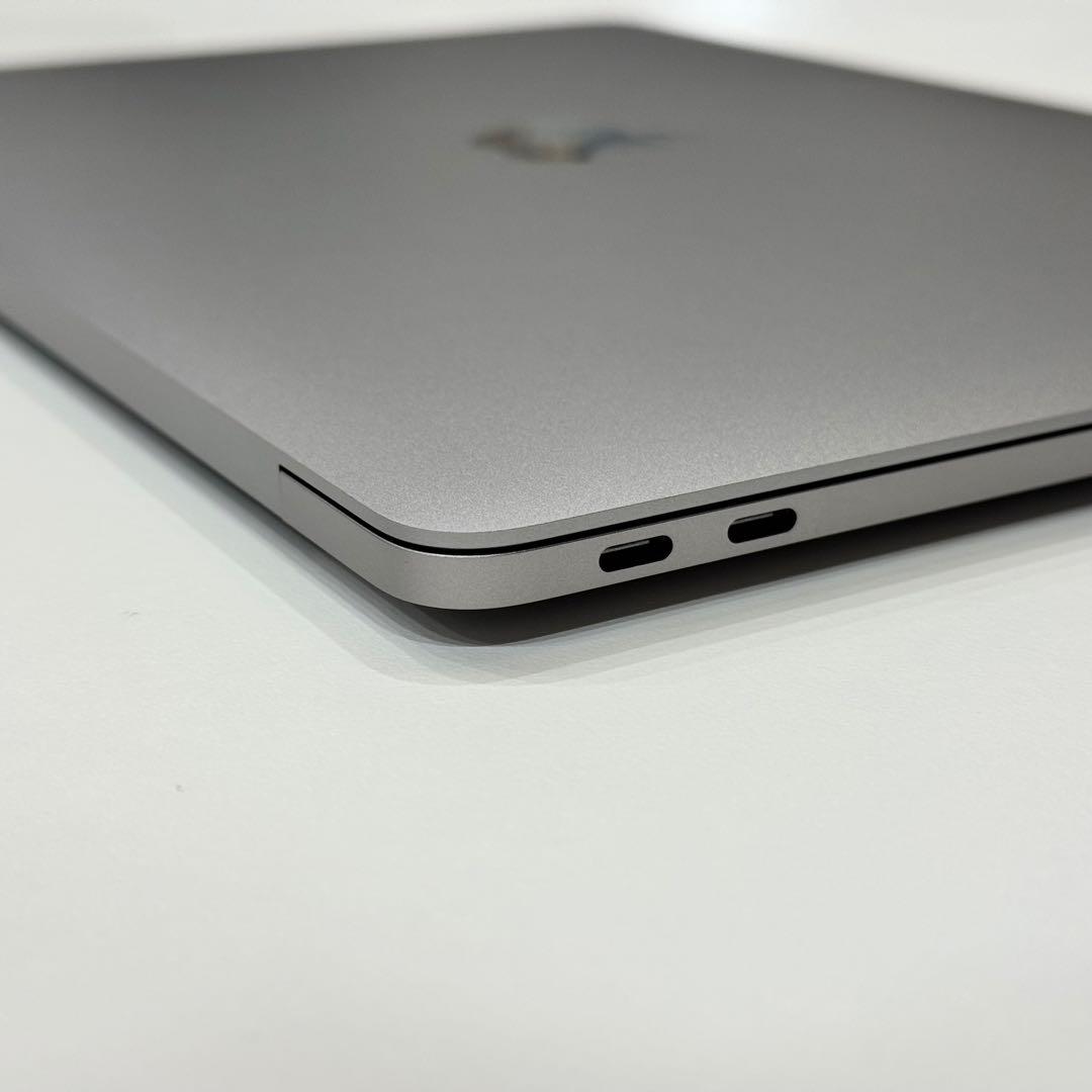 Macbook Pro 2016 13インチ 256GB