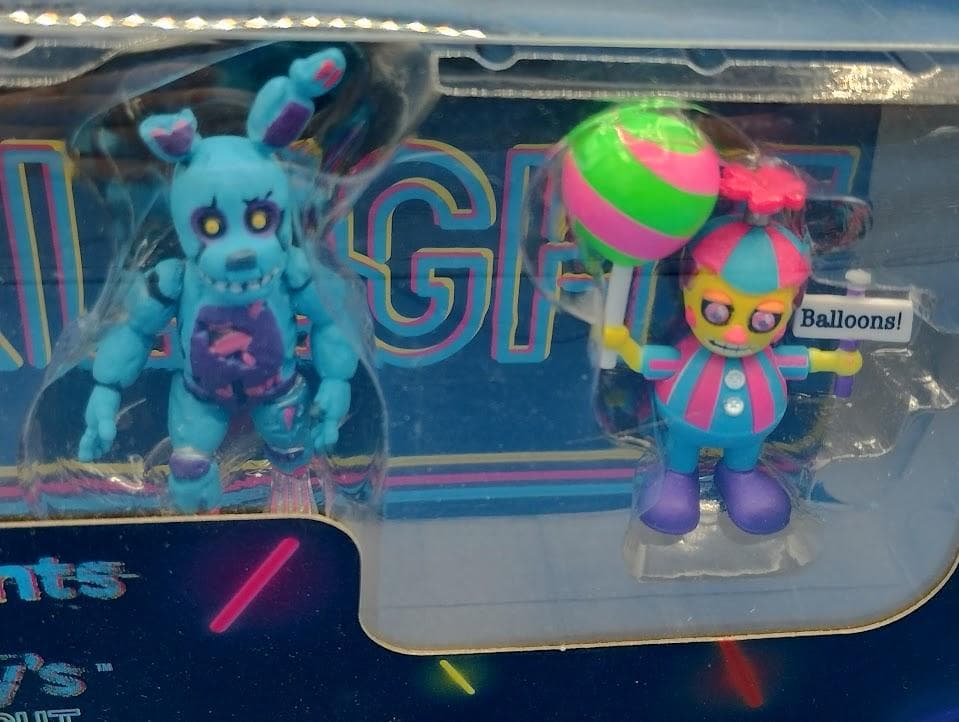 正規品 FNAF ブラックライト ミニフィギュア 8体セット ファンコ